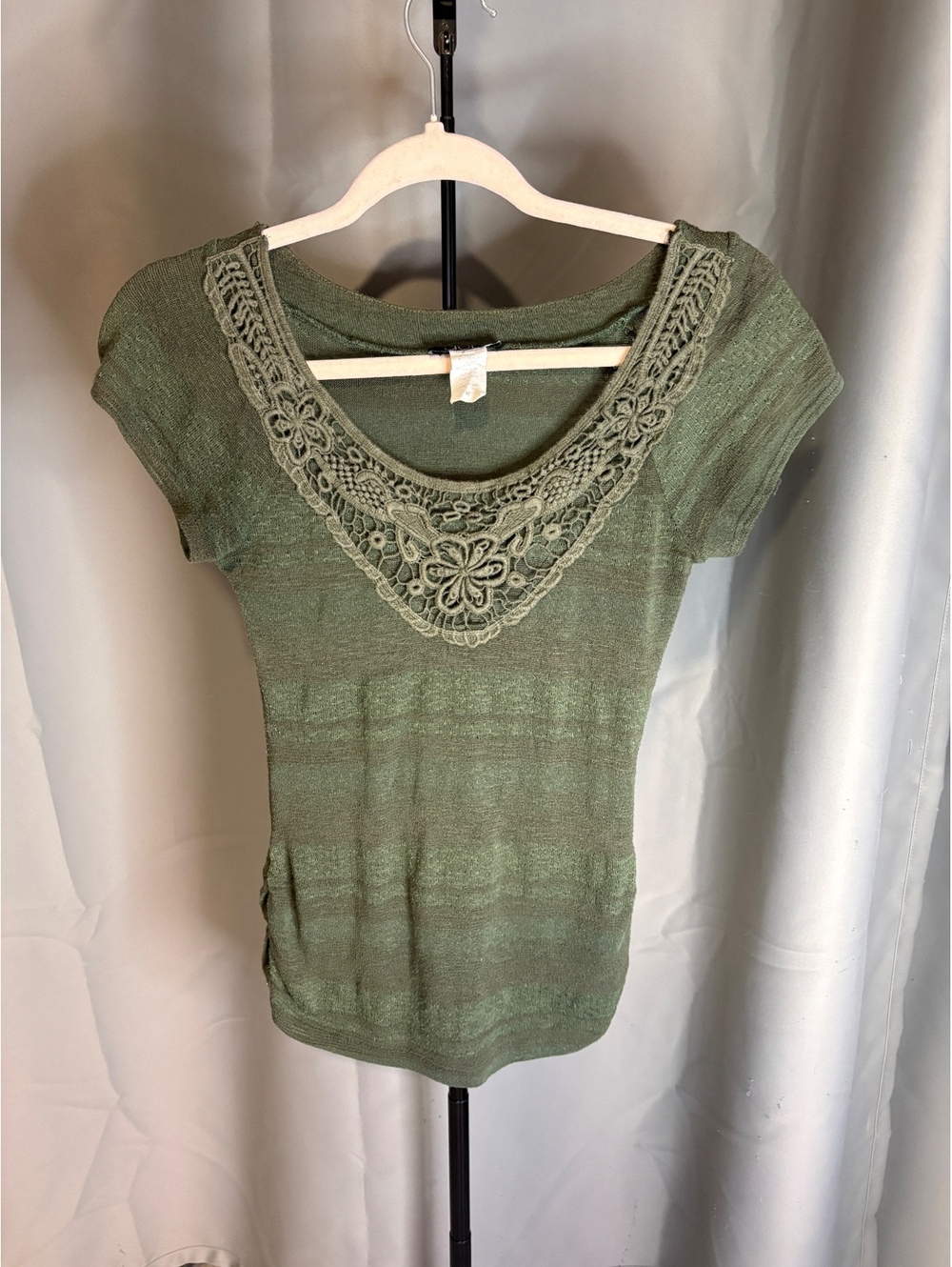 Deb Green Short Sleeve Knit Top with Crochet Detail Size Med